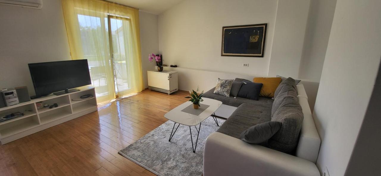 Apartment Petra Pekica Pula Exterior foto